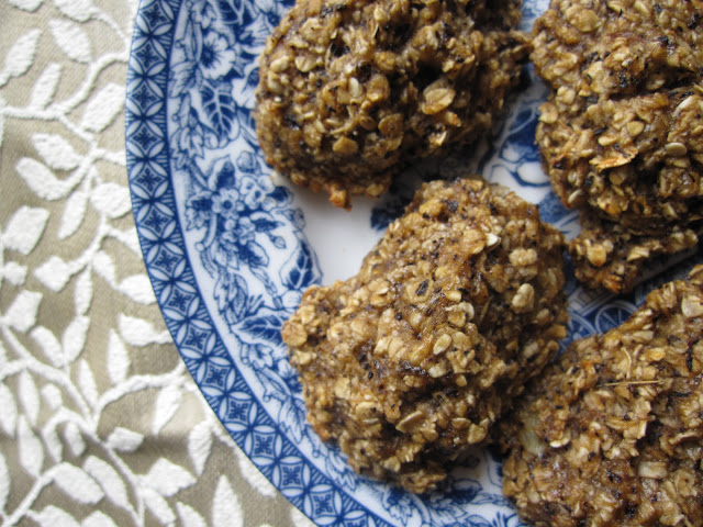 Eggless Banana Chai Latte Cookies