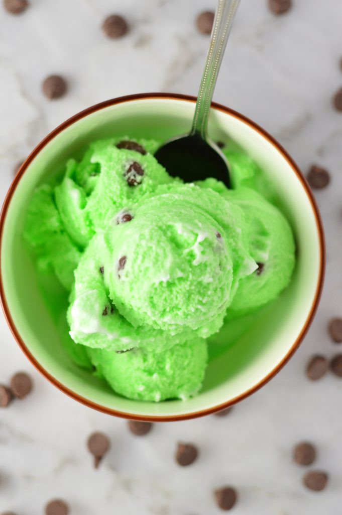 Mint Chocolate Ice Cream recipe made with chocolate chips and without eggs.This is a great dessert idea to make year round.