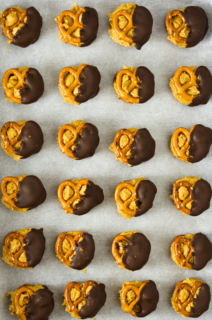 Peanut Butter Pretzel Bites