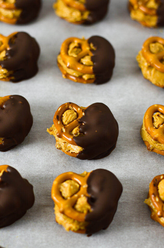 Peanut Butter Pretzel Bites