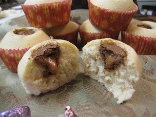 Caramel Kiss Vanilla Muffins