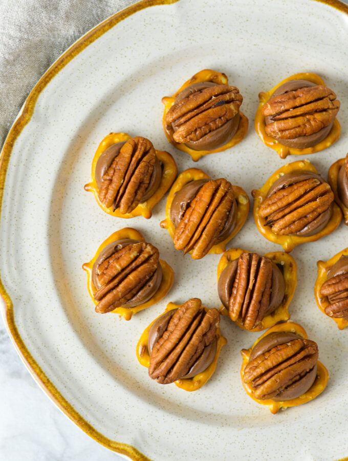 Pecan Rolo Pretzel Bites