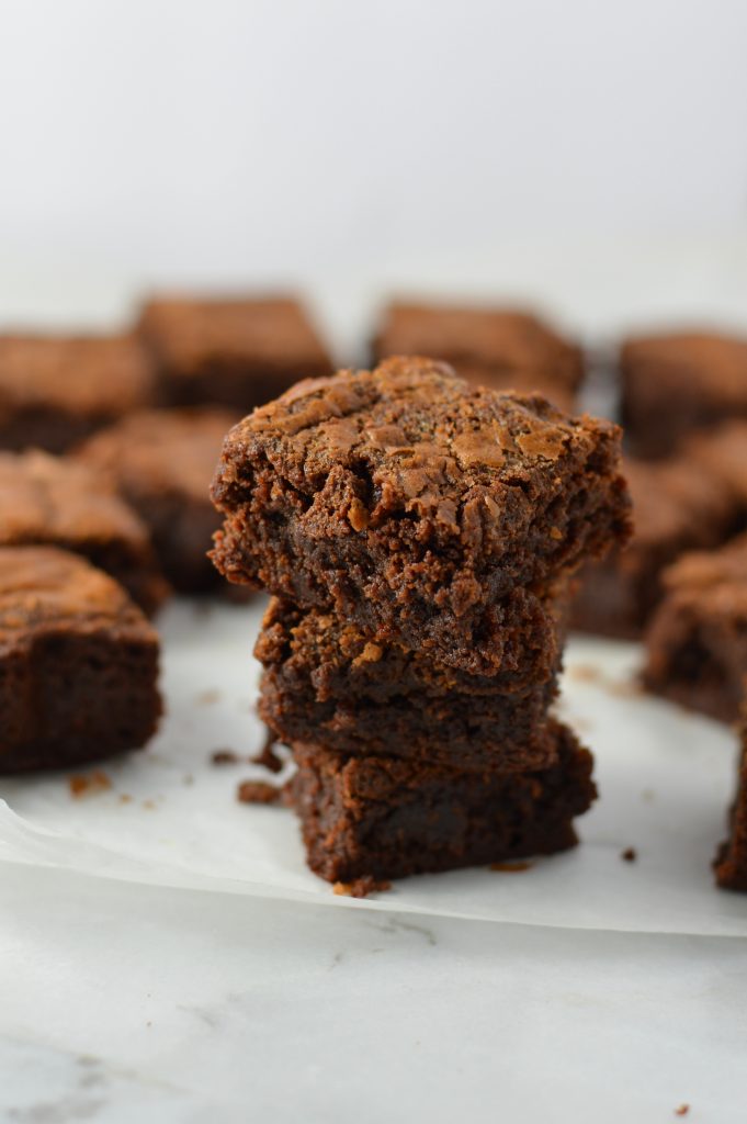 Gooey Nutella Brownies that are so easy to make and taste great. This is the perfect dessert recipe to make when you need a fudgy chocolate treat.