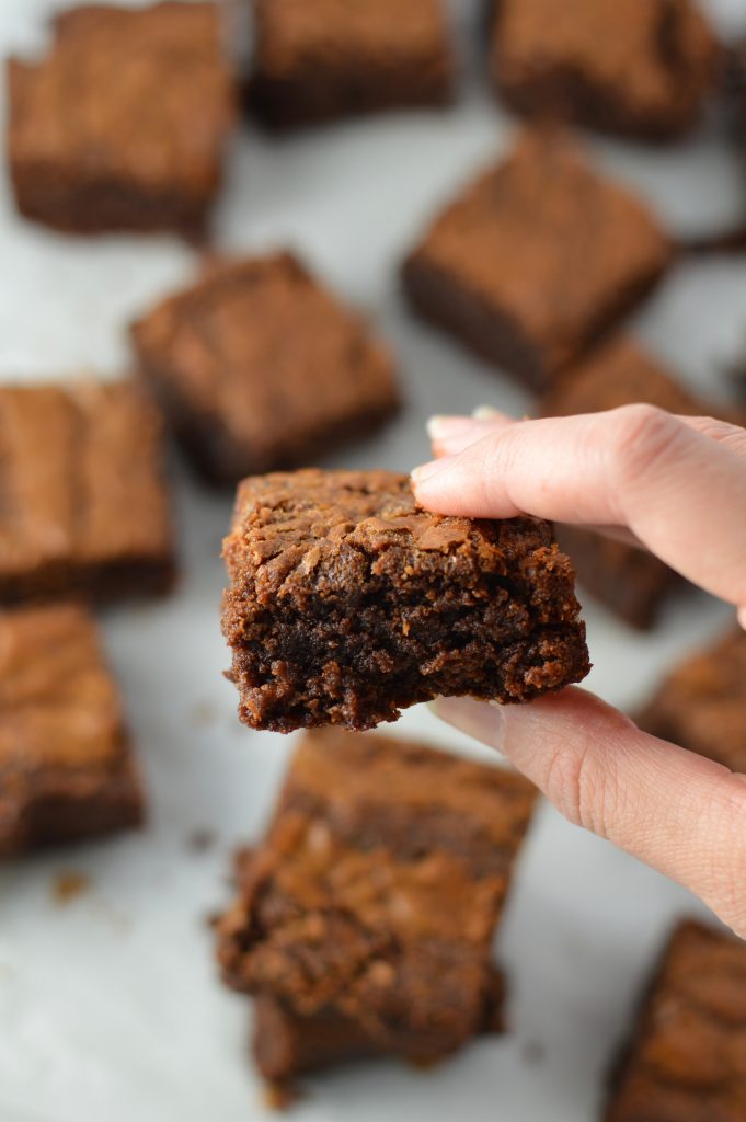 Gooey Nutella Brownies that are so easy to make and taste great. This is the perfect dessert recipe to make when you need a fudgy chocolate treat.