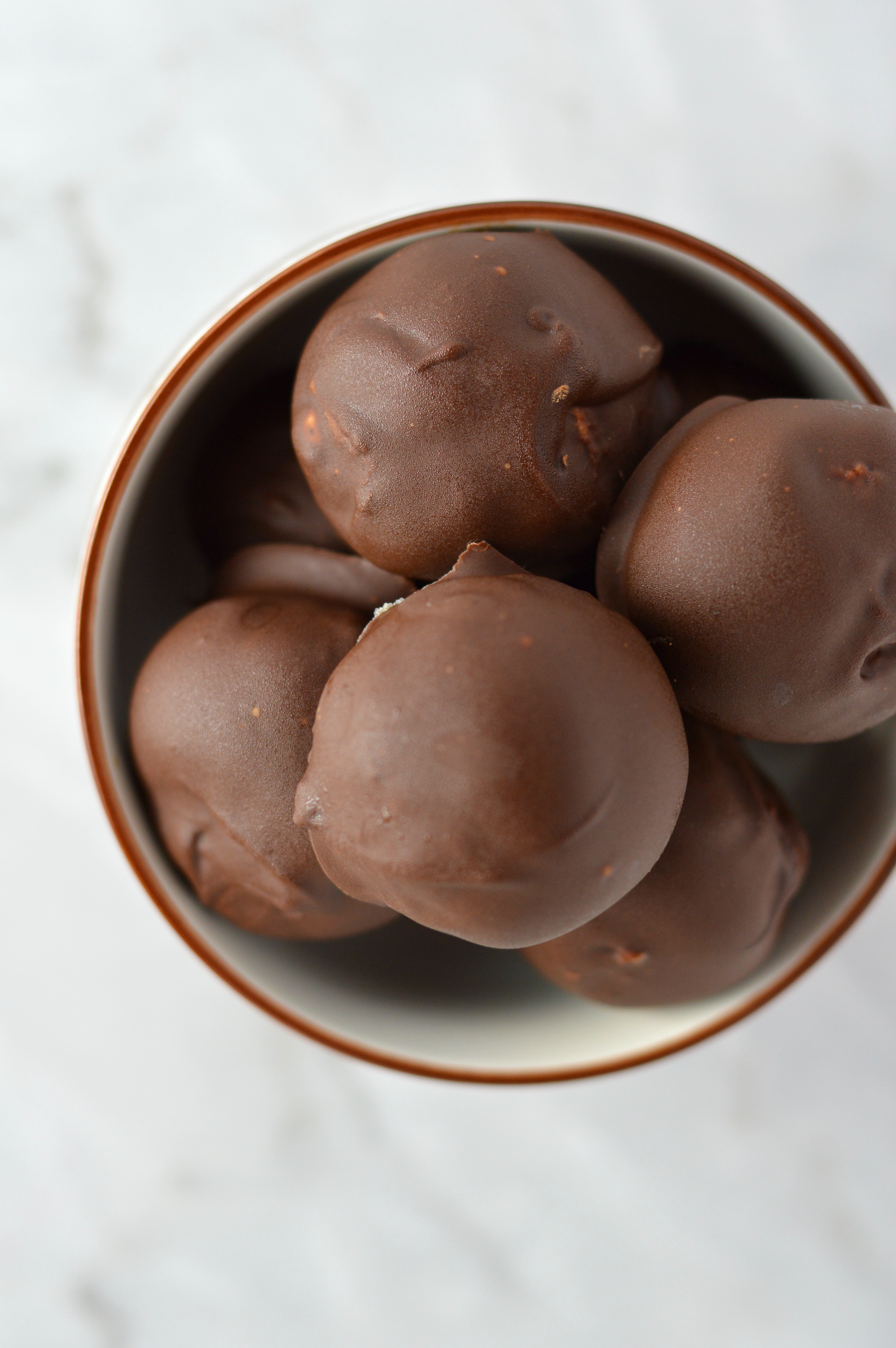 These Golden Oreo Truffles are one of my favourite desserts. Super easy to make, this will be your go-to last minute recipe.