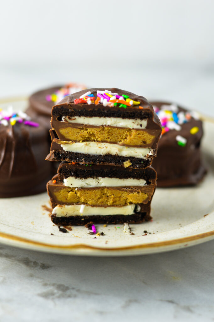 Chocolate Dipped Peanut Butter Cup Stuffed Oreos