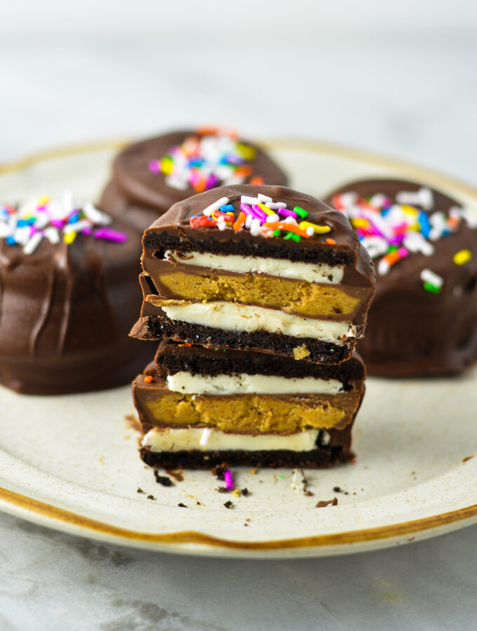 Chocolate Dipped Peanut Butter Cup Stuffed Oreos