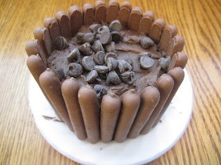 Mini Chocolate Fingers Layer Cake