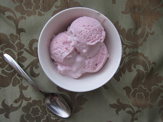 This Vegan Coconut Raspberry Ice Cream is dairy free and made with fresh raspberries. A nice and refreshing dessert recipe perfect for summer.