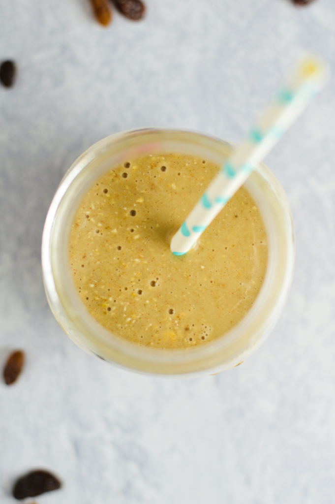 Oatmeal Raisin Cookie Smoothie