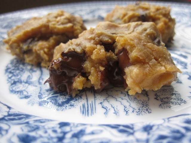 Healthy Peanut Butter Chocolate Chip Cookie Dough