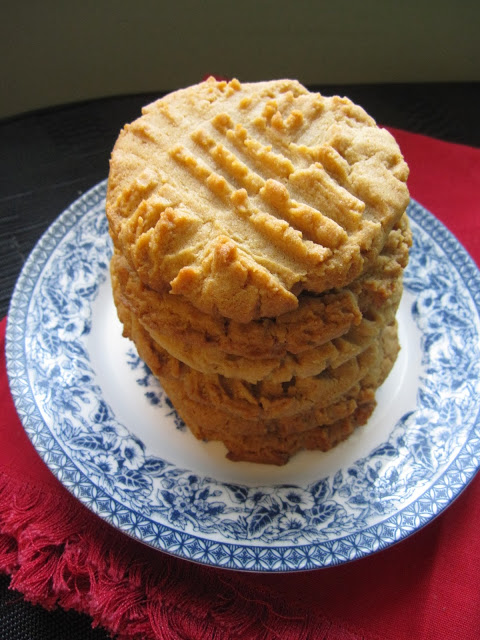 These Easy Chewy Peanut Butter Cookies will become your new favourite cookie recipe. Made with ingredients you already have in your pantry.