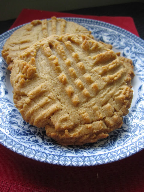 These Easy Chewy Peanut Butter Cookies will become your new favourite cookie recipe. Made with ingredients you already have in your pantry.