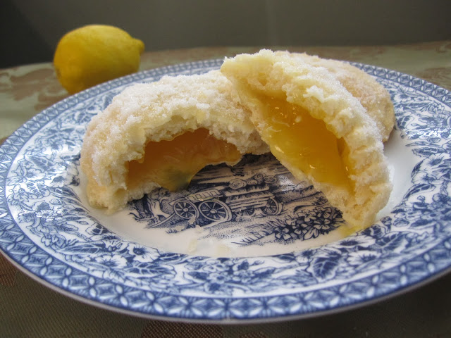 These Baked Lemon Doughnuts Filled with Lemon Jelly are the perfect recipe for dessert or breakfast. Flavoured with lemon zest.