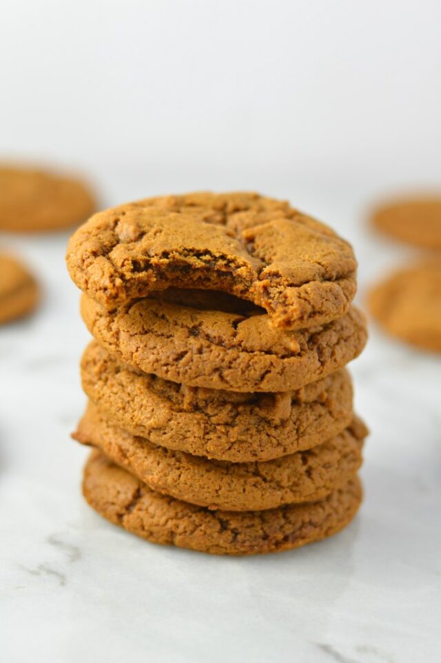 Peanut Butter and Molasses Cookies