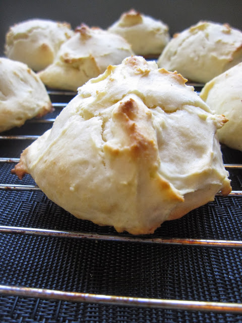 This is THE recipe for Plain Biscuits with no egg. Made with only 6 ingredients and can be made vegan, they make a great side with soup.