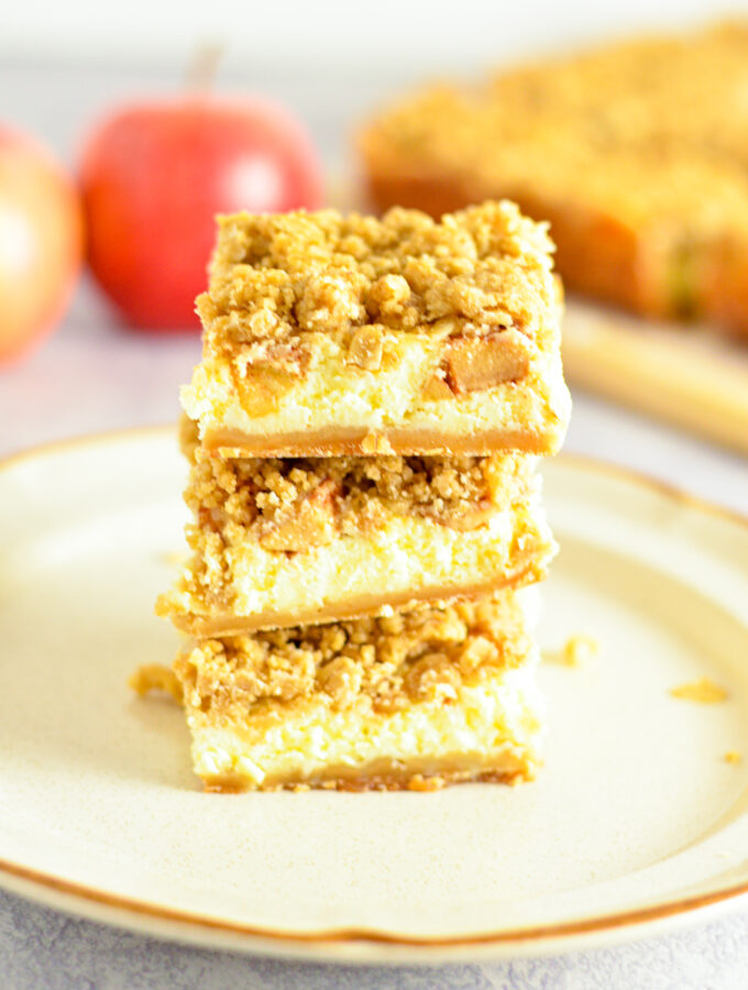 Apple Cheesecake Cookie Bars