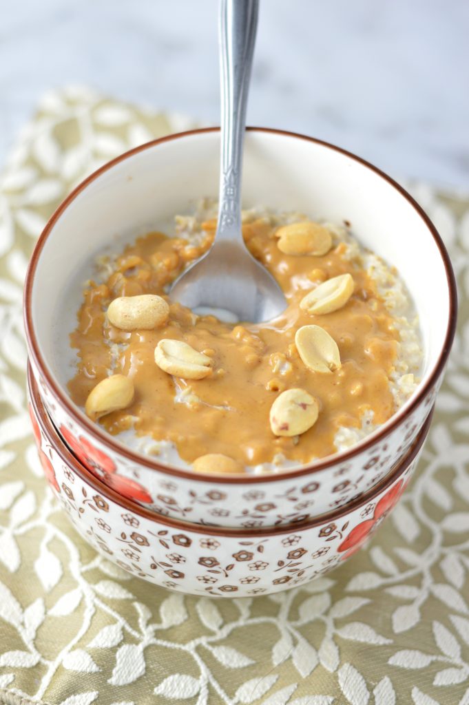 This Microwave Peanut Butter Oatmeal is such a quick and easy breakfast recipe. Gluten free, refined sugar free and can be made vegan.