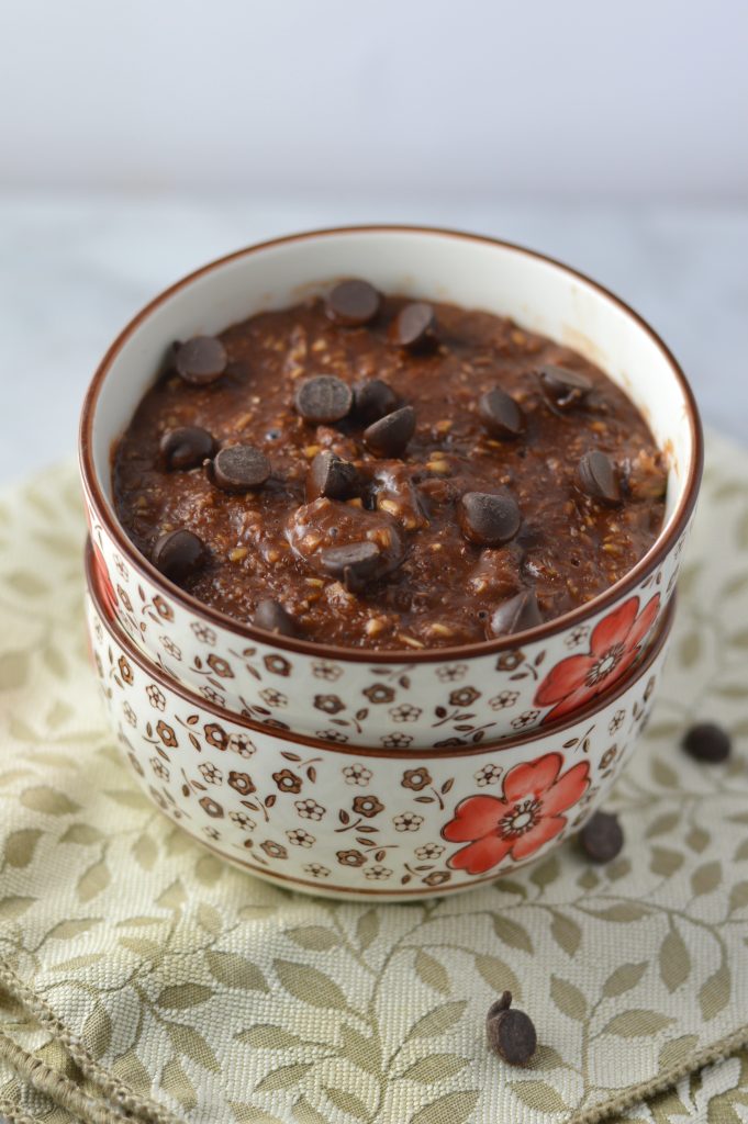 Brownie Oatmeal is a quick and easy breakfast recipe, perfect for busy mornings. It is like dessert that you can eat for breakfast!