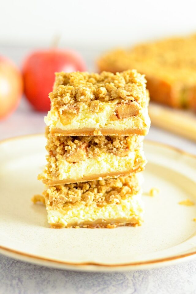 Apple Cheesecake Cookie Bars