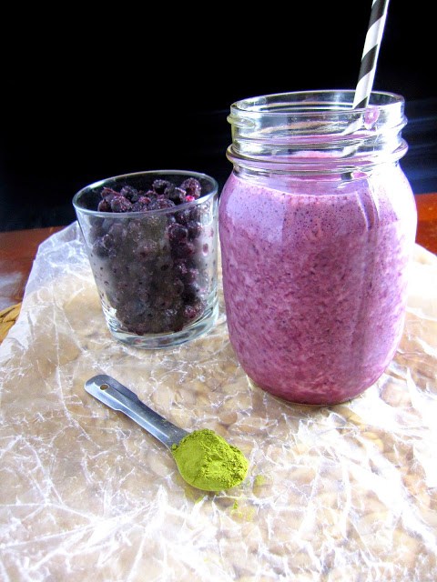 Blueberry Matcha Smoothie