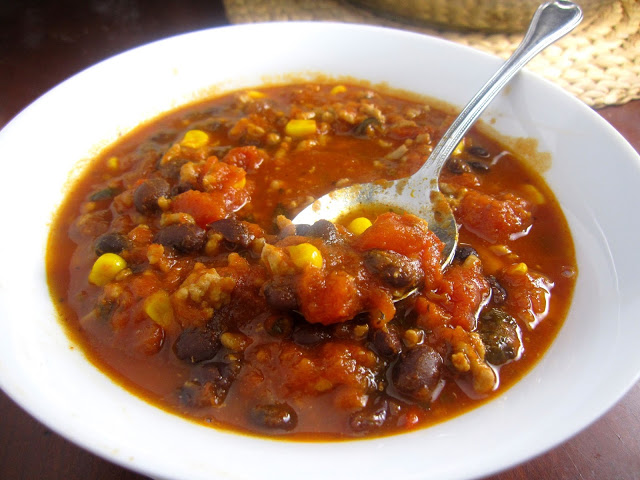 5 Ingredient Corn and Black Bean Chili that is so easy to make, it makes a great dinner recipe. You probably have all the ingredients in your pantry!