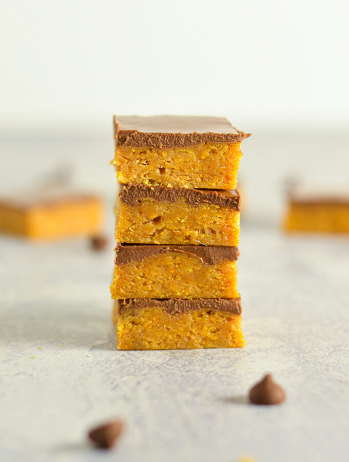 No Bake Chocolate, Peanut Butter and Corn Flakes Bars