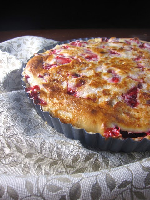 Strawberry Sour Cream Pie