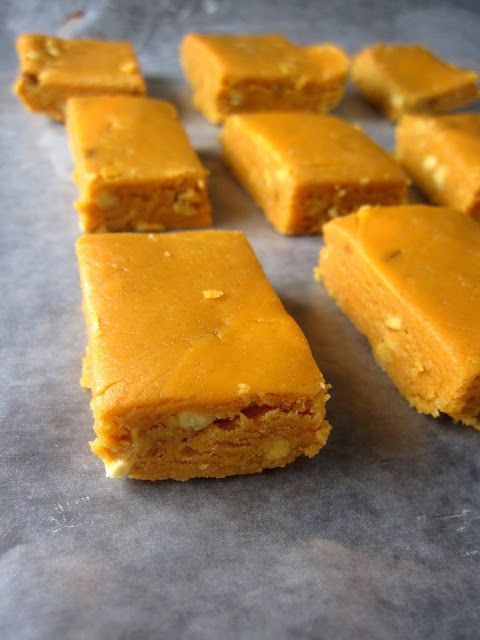 These homemade Butterfinger chocolate bars taste good with or without the chocolate coating! Crunchy and chewy options available.