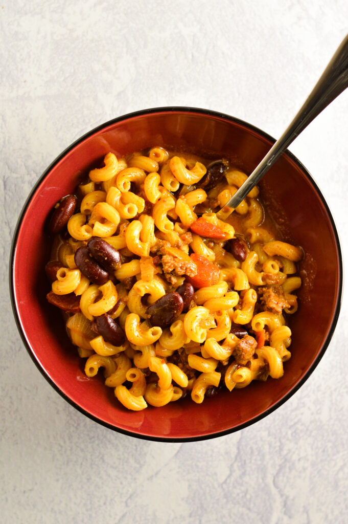 One Pot Chili Mac and Cheese Soup