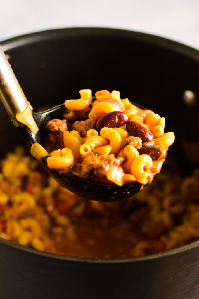 One Pot Chili Mac and Cheese Soup