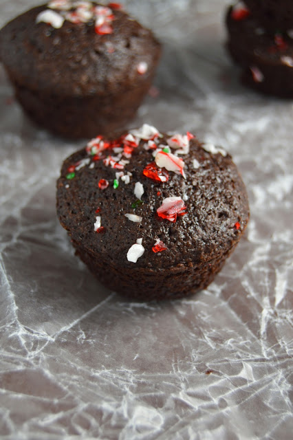 No need to buy two bite brownies when you have this two bite peppermint brownies recipe! So chewy, chocolatey and oh so fudgy! 