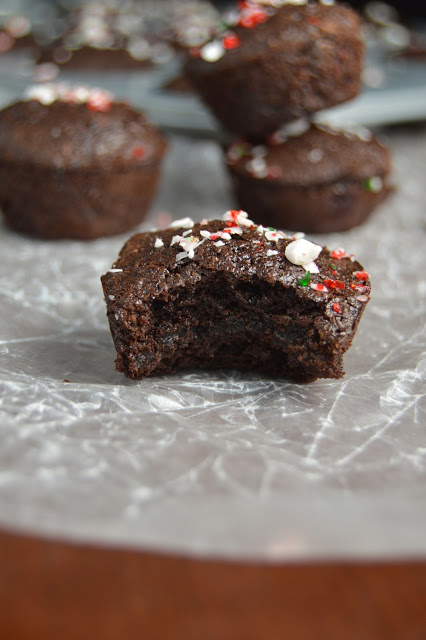 No need to buy two bite brownies when you have this two bite peppermint brownies recipe! So chewy, chocolatey and oh so fudgy! 