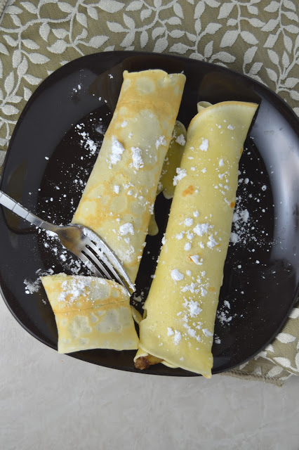 Need to use up some extra apples? These apple cinnamon crepes are a quick and easy breakfast recipe solution!