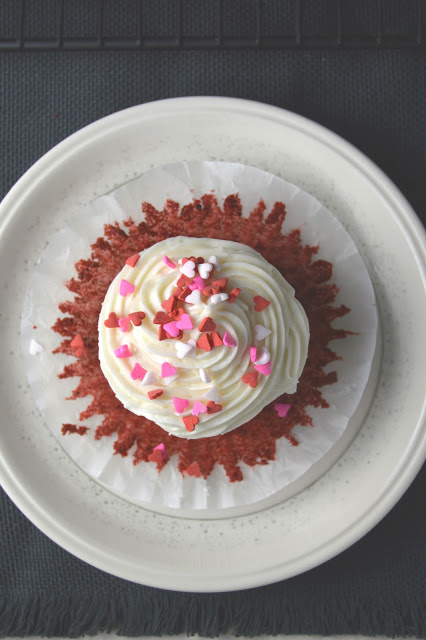 These red velvet cupcakes with cream cheese frosting are some of the best cupcakes I have ever tried! Valentine's day dessert recipe anyone?