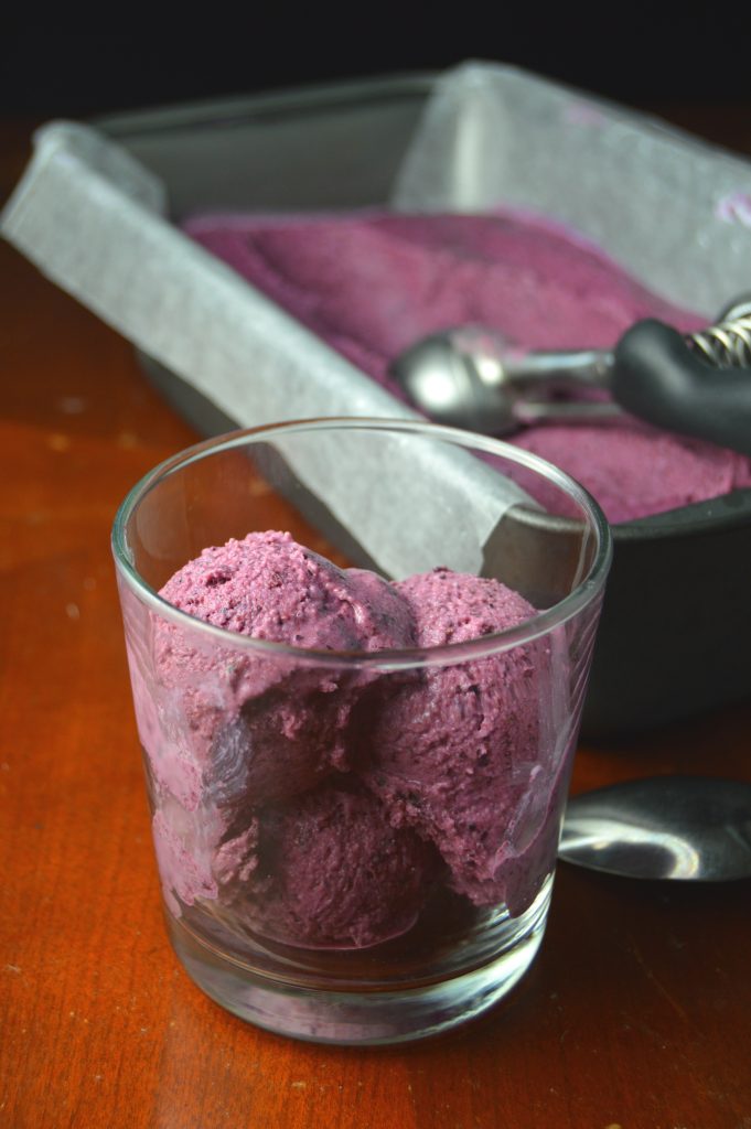 Easy no churn strawberry blueberry ice cream that is so simple to make, it will be your new go-to ice cream recipe. Only 4 ingredients!