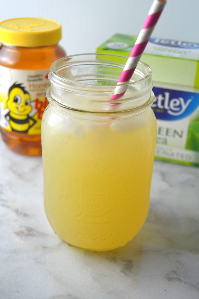 You don't need to spend your money at Starbucks when you want a honey green tea lemonade. Made with only 4 ingredients!