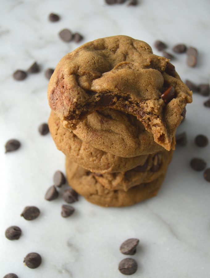 Super fudgy and soft Nutella chocolate chip cookies that are easy to make, and ready in 15 minutes.