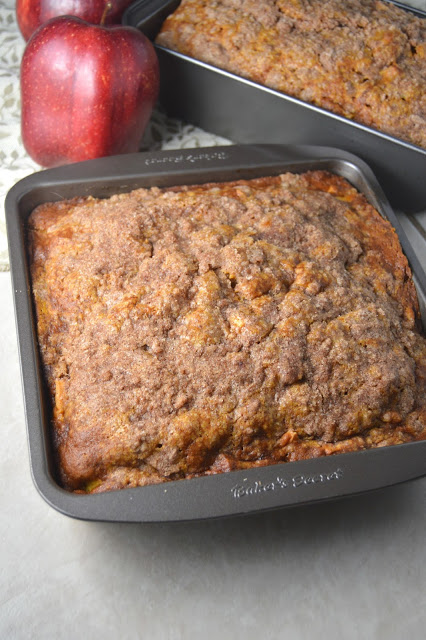 Pumpkin Apple Streusel Bread