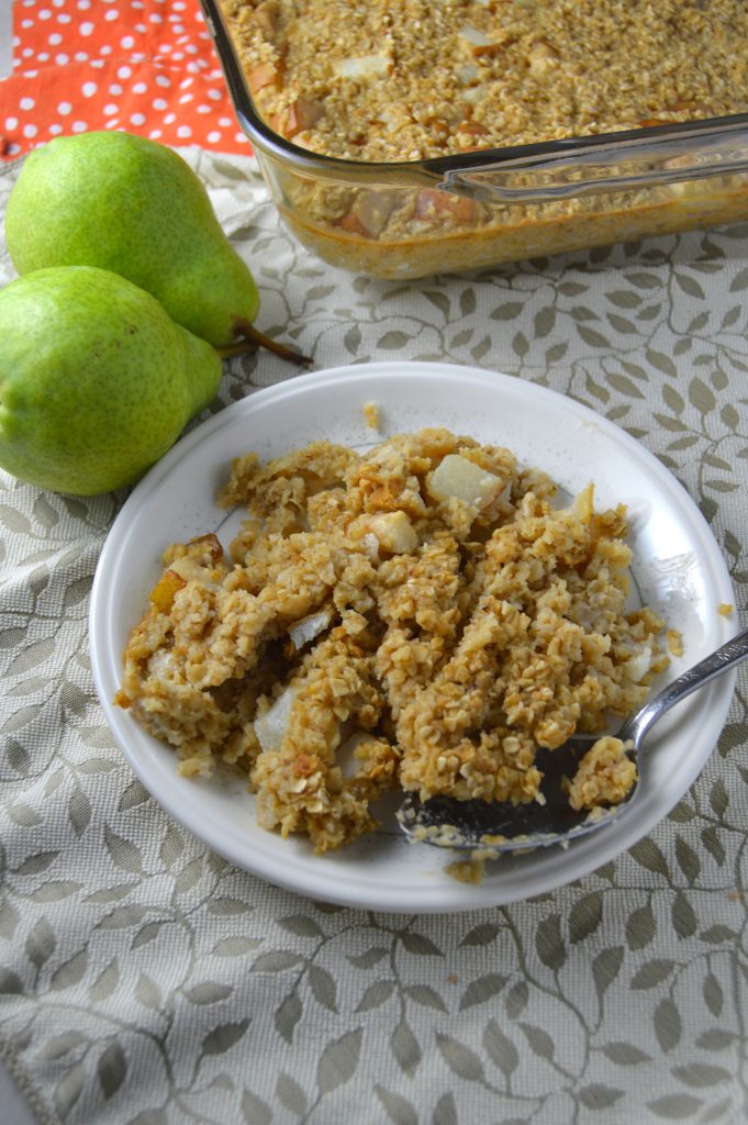 Even oatmeal haters will love this ginger pear baked oatmeal. Easy to make and a perfect recipe for fall.