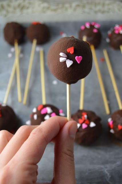 Easy Cake Pops