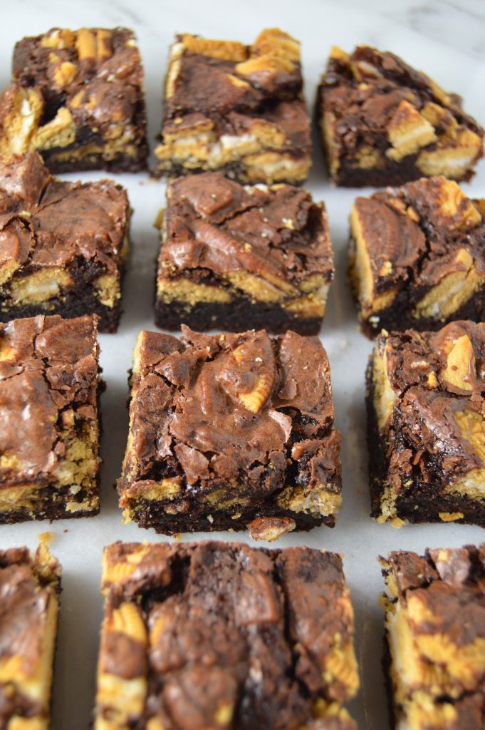 Fudgy nutella brownies packed with chopped golden oreos make the perfect crispy/chewy texture.