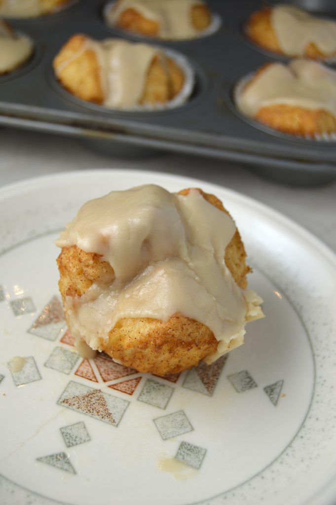 Do you love the cinnamon melts from McDonalds? Now you can make it at home in 30 minutes!