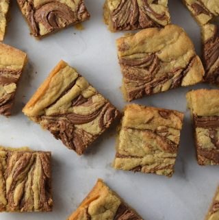 These are the best blondies I have ever made so far! I love me a good chewy blondies recipe. Beautifully swirled with Nutella.