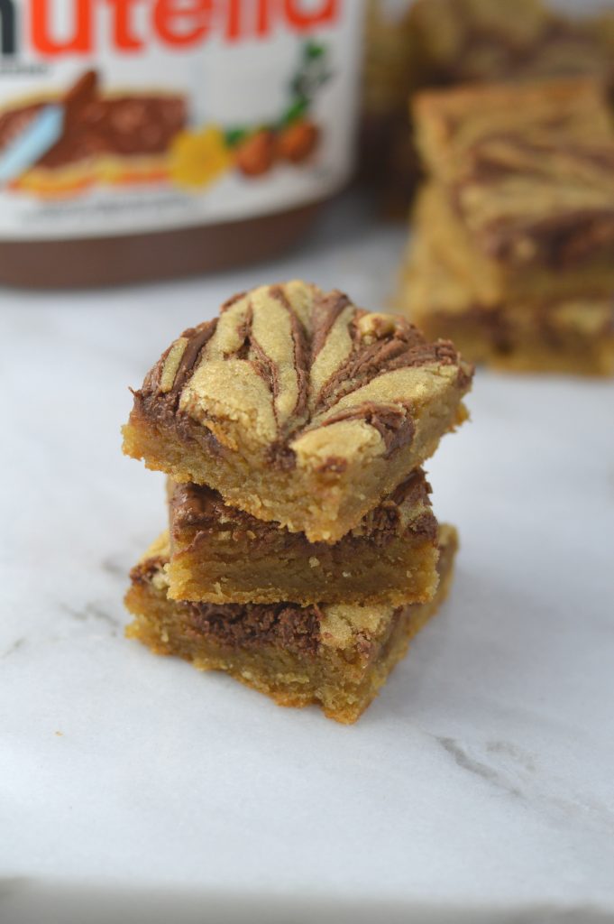 These are the best blondies I have ever made so far! I love me a good chewy blondies recipe. Beautifully swirled with Nutella.