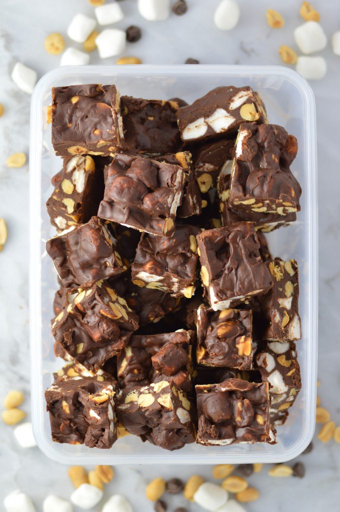 Super easy rocky road fudge recipe made with condensed milk. 5 ingredients and no bake, this is perfect for the summer.