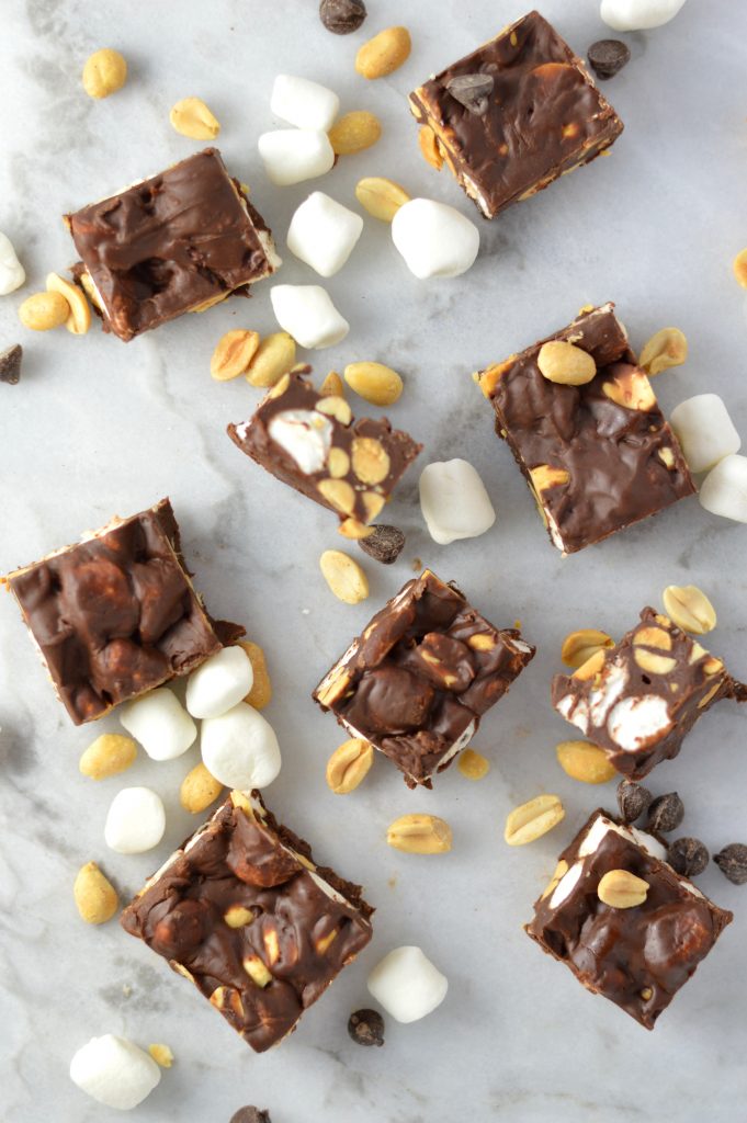 Super easy rocky road fudge recipe made with condensed milk. 5 ingredients and no bake, this is perfect for the summer.