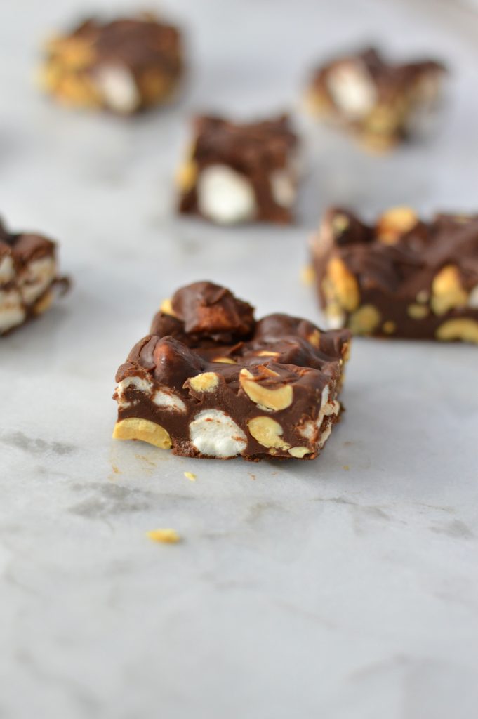 Super easy rocky road fudge recipe made with condensed milk. 5 ingredients and no bake, this is perfect for the summer.