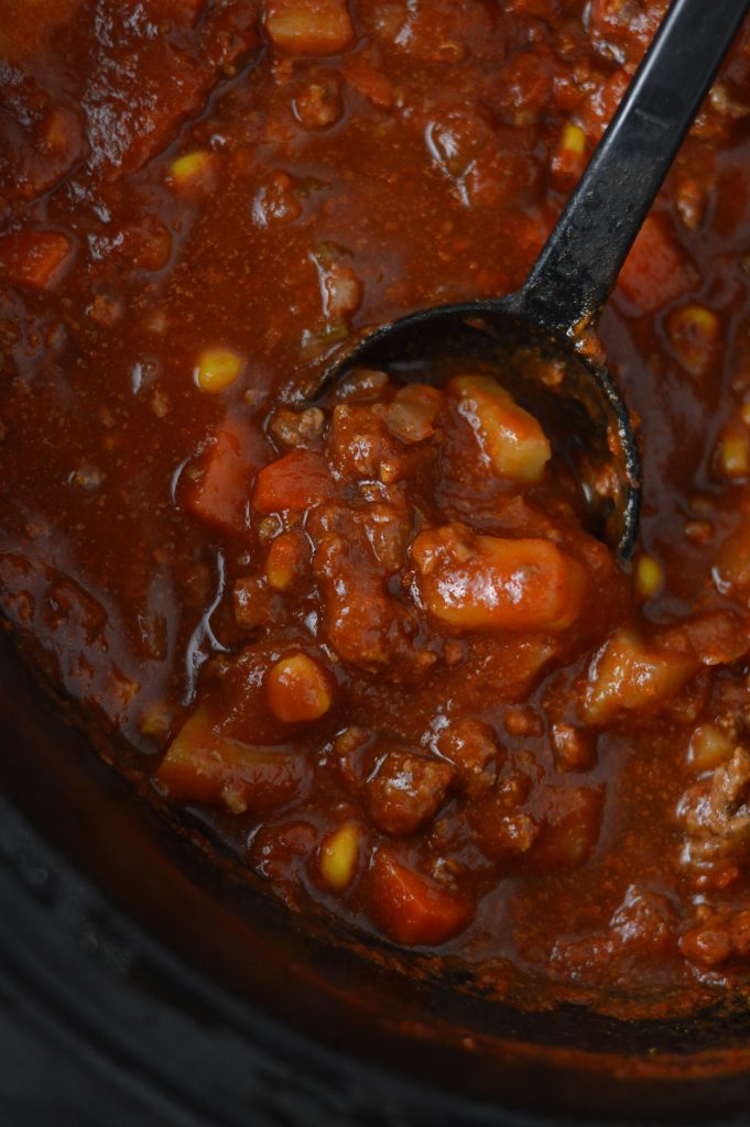 Easy Slow Cooker hamburger soup made with potatoes. Super easy to make in your crockpot, this is the ultimate comfort food.