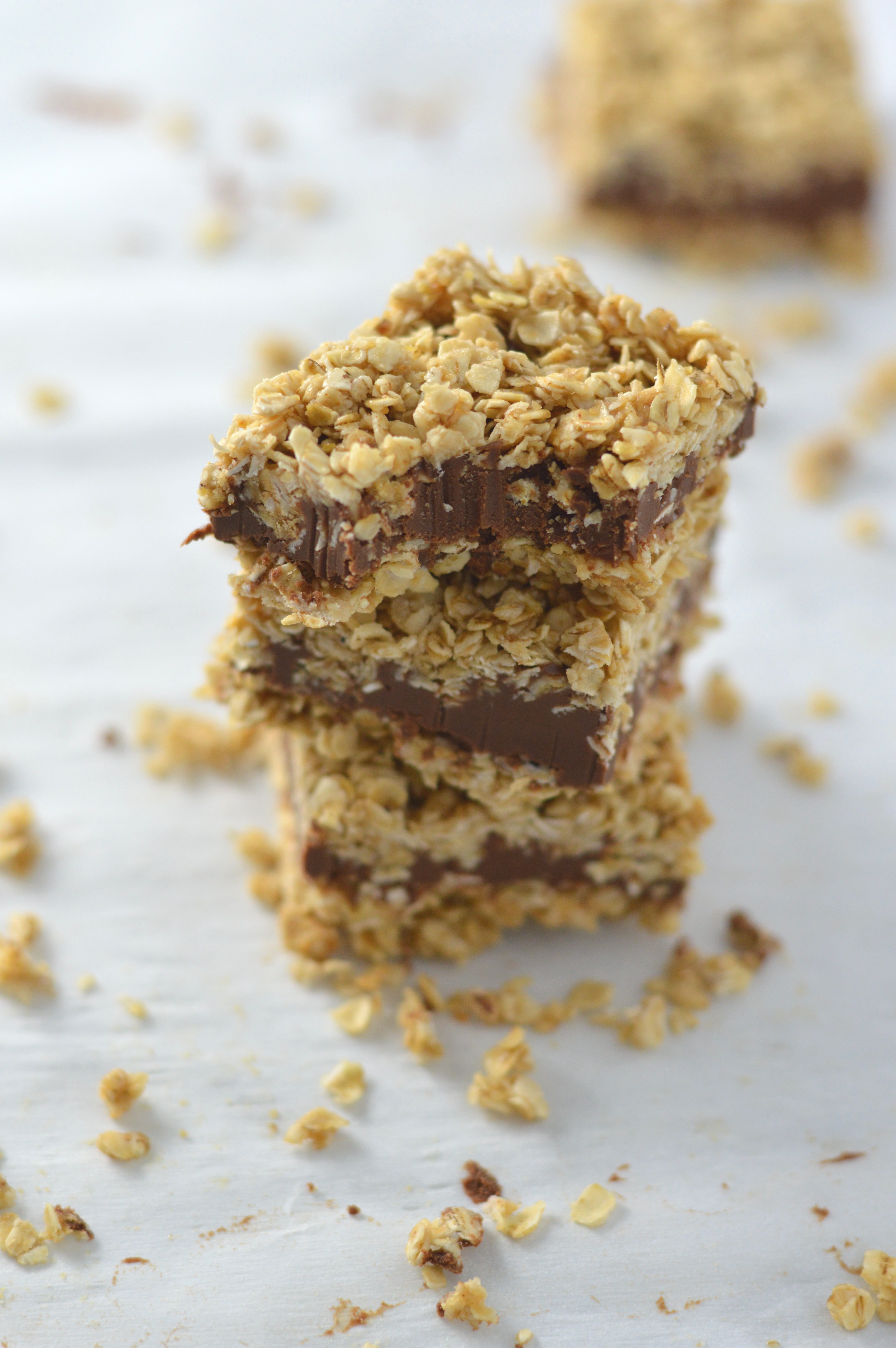 No Bake Peanut Butter and Chocolate Oat Fudge Bars